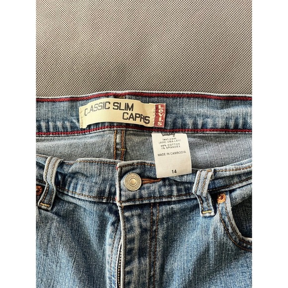 Womans Levi Strauss & Co Classic Slim Capris Size 14 - Picture 2 of 5